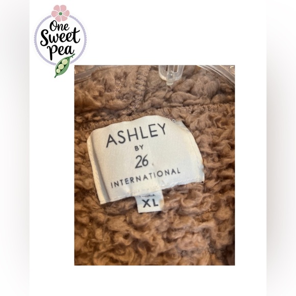 Ashley By 26 International Tan Teddy Bear Faux Sherpa Jacket - Picture 2 of 5